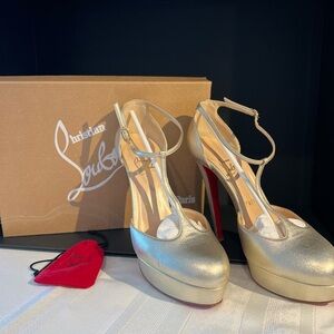 Christian Loubiutin Paris